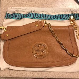 Tory Burch Amanda Logo Clutch/Crossbody